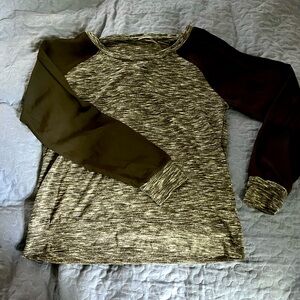 Threads 4 Thought women’s small long sleeve shirt.